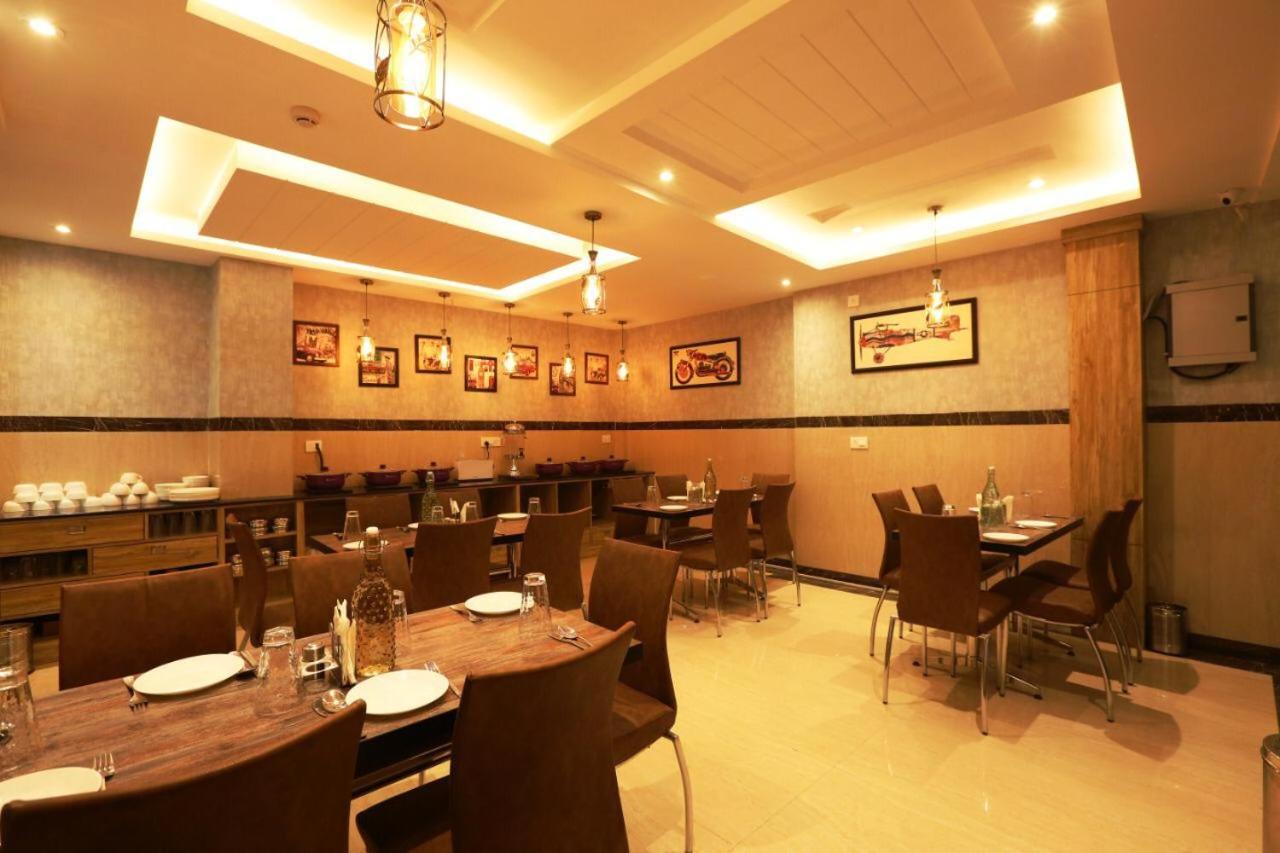 A One Hotels By Ventus Hotels & Resorts- Delhi Airport New Delhi Exterior photo