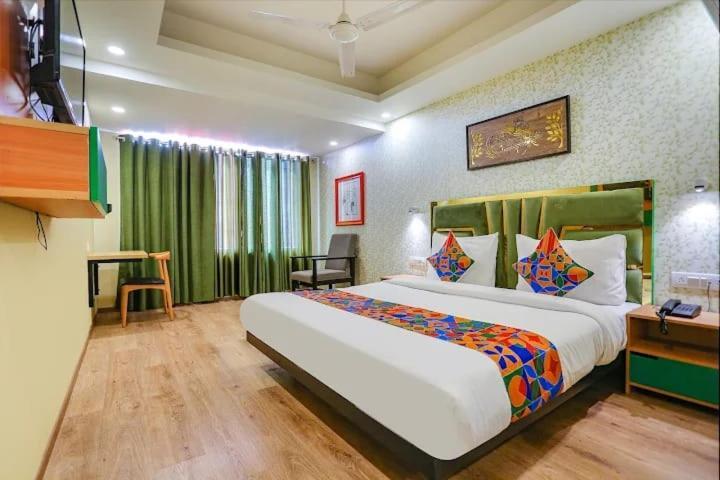 A One Hotels By Ventus Hotels & Resorts- Delhi Airport New Delhi Exterior photo